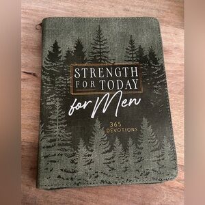 NWT Strength for Today - Men’s 365 Devotional book